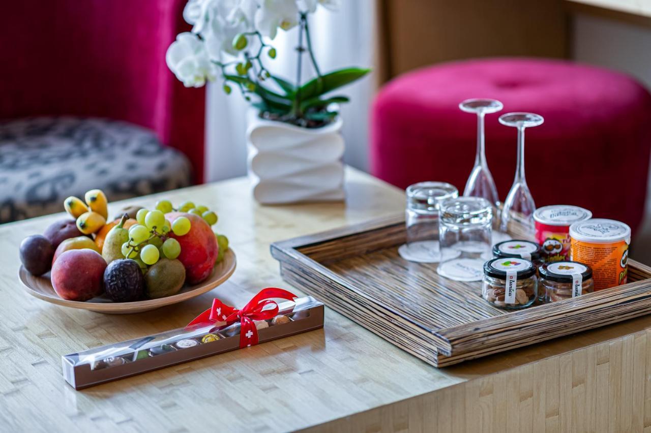 Jade Manotel Geneva Ngoại thất bức ảnh